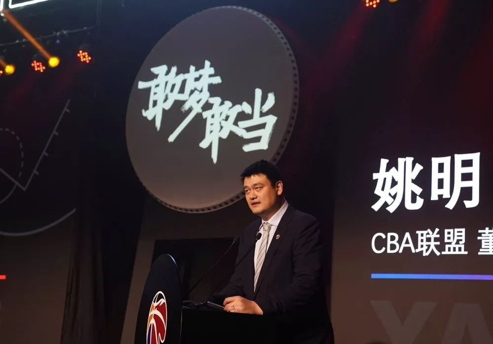 最终罗马客场0-0闷平拉齐奥，积分榜方面，罗马积18分升至第7，拉齐奥积17分位居第10。